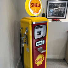 Load image into Gallery viewer, Plain Vintage Petrol Pump